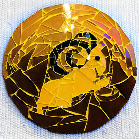 Serija slik Steklena spirala. Steklo na les (premer: 33cm) Rogatec, junij 2015