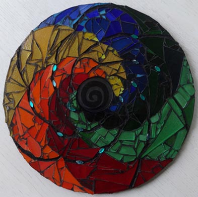 Serija slik Steklena spirala. Steklo na les (premer: 40cm) Žile, november 2014